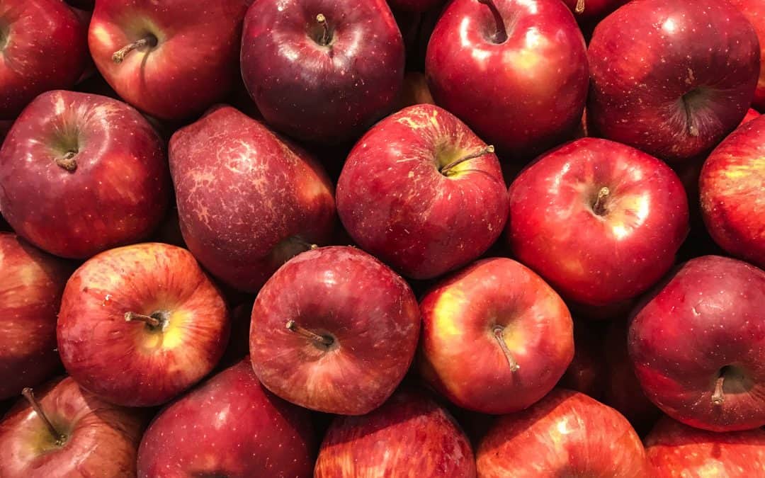 Red apples